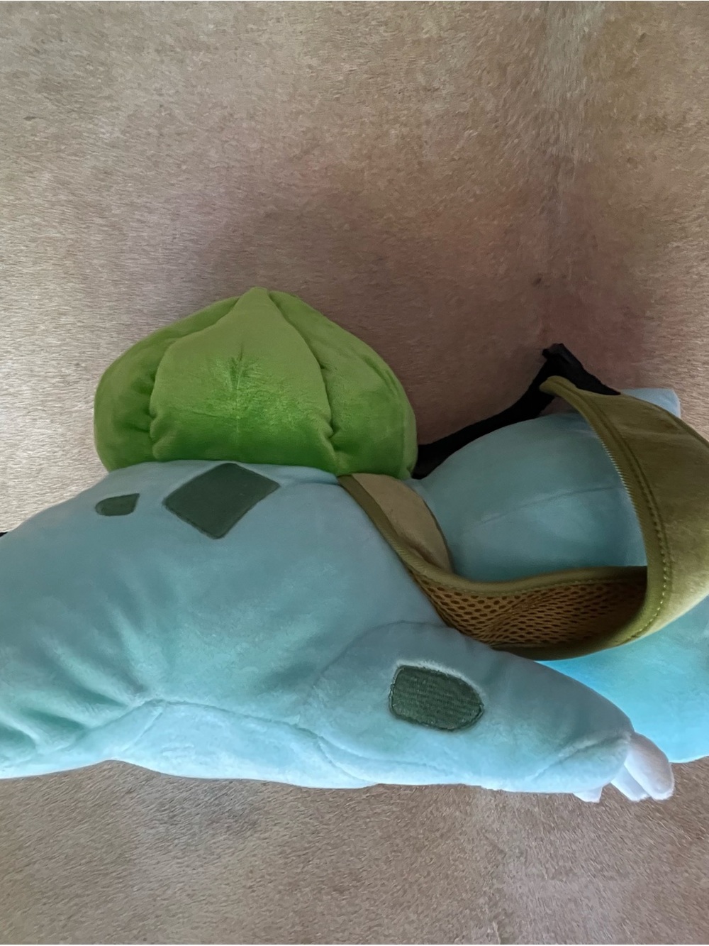 Bulbasaur Pokémon Partner Backpack - Picture 4 of 7